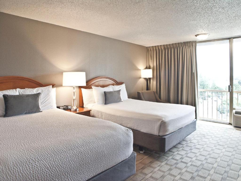 Double Bed 2 at Inn at the Convention Center