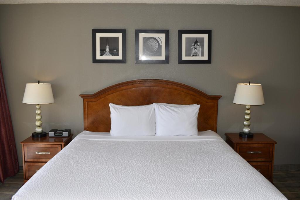 One Bed at Inn at the Convention Center
